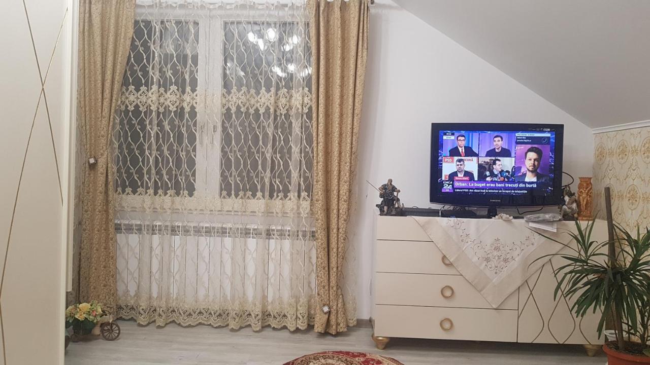 Casa Cojanu Hotel Petroşani Екстериор снимка