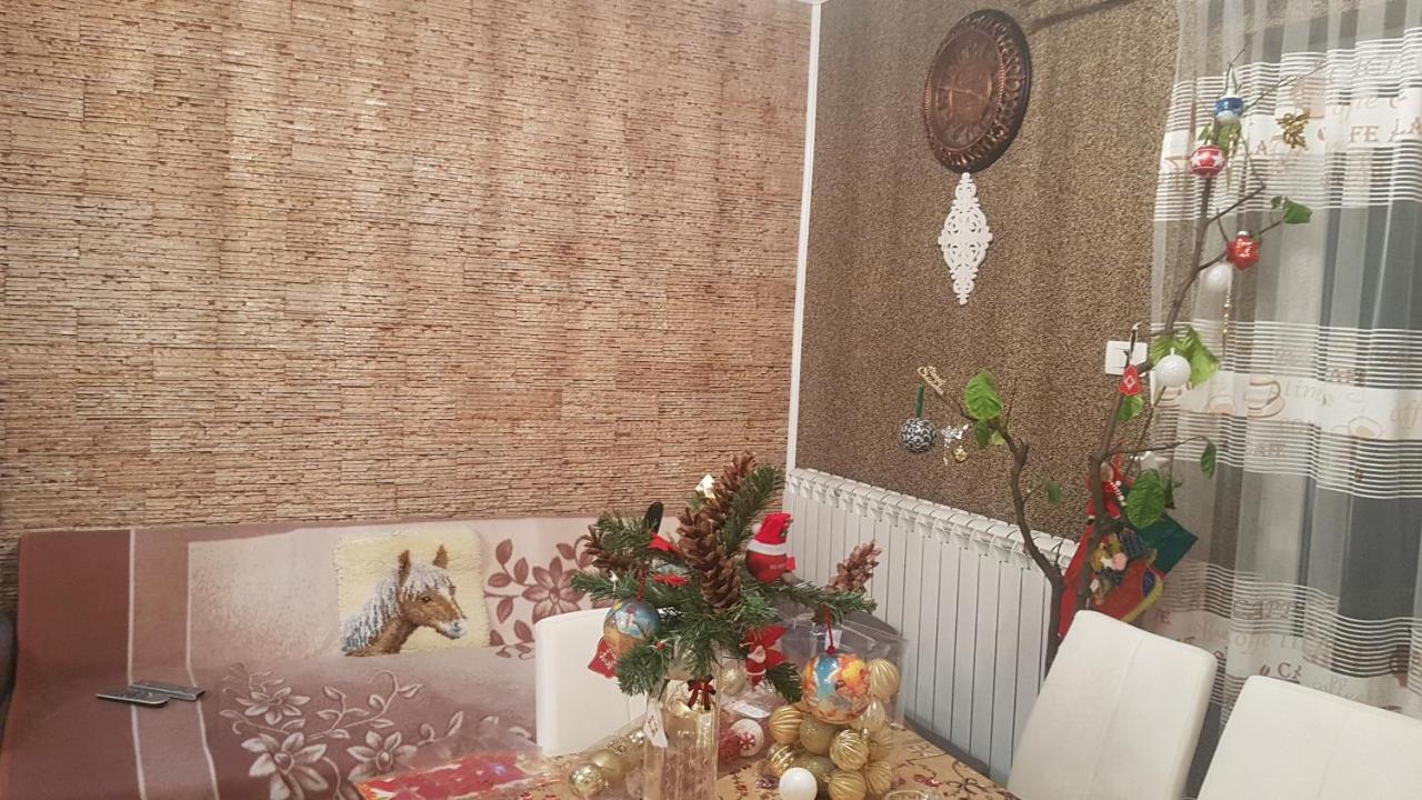 Casa Cojanu Hotel Petroşani Екстериор снимка